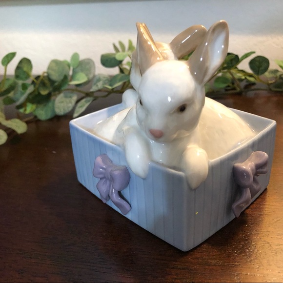 NAO by Lladró Bunnies in a gift box. - Picture 10 of 10